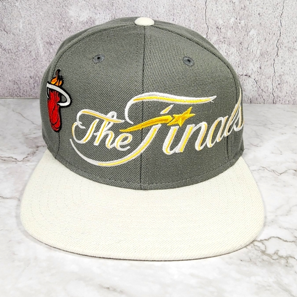Adidas NBA Basketball Miami Heat The Offical 2014 Finals Adjustable Snapback Hat